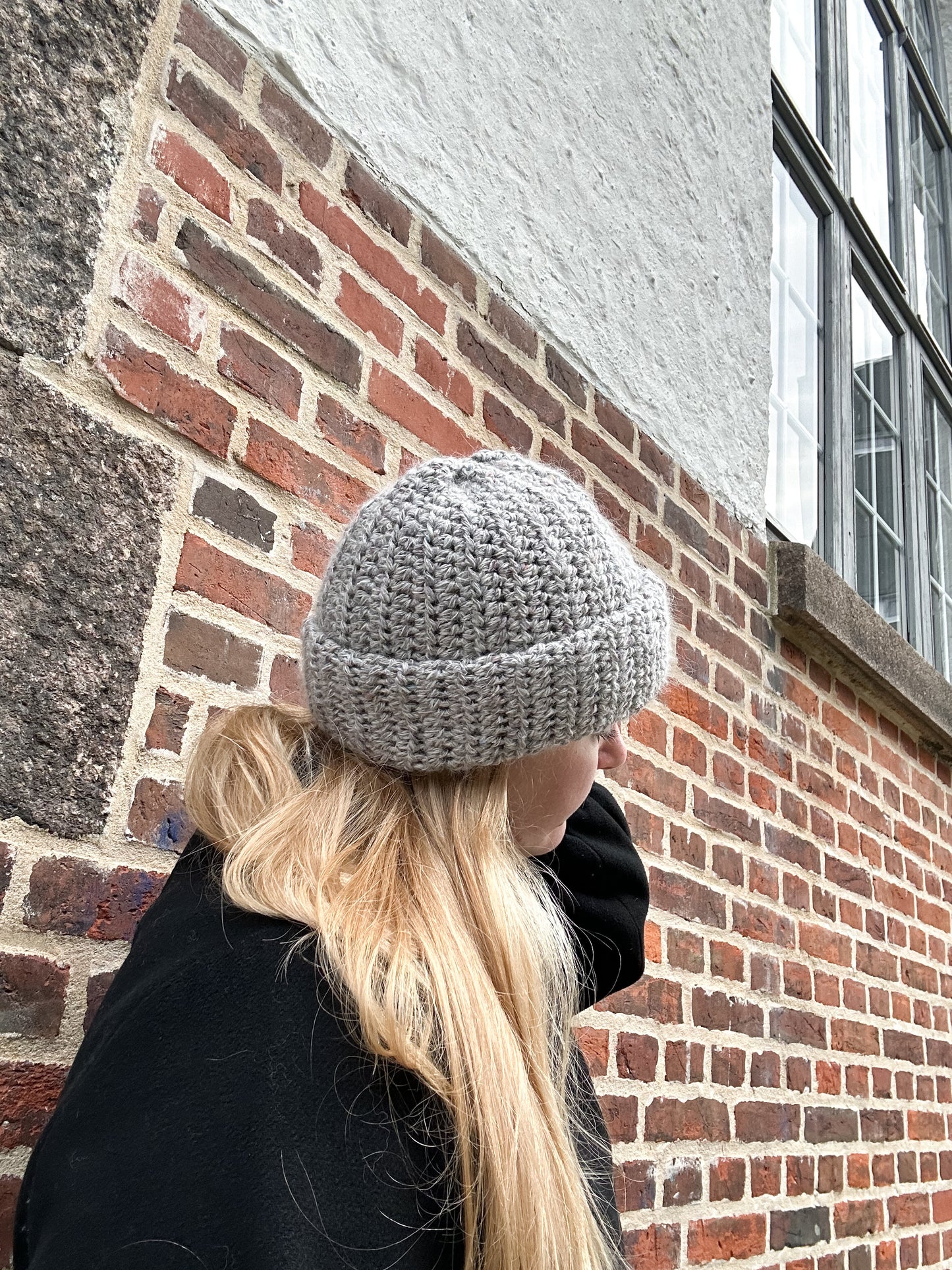 Hækleopskrift // "The Happy Hipster Hat"