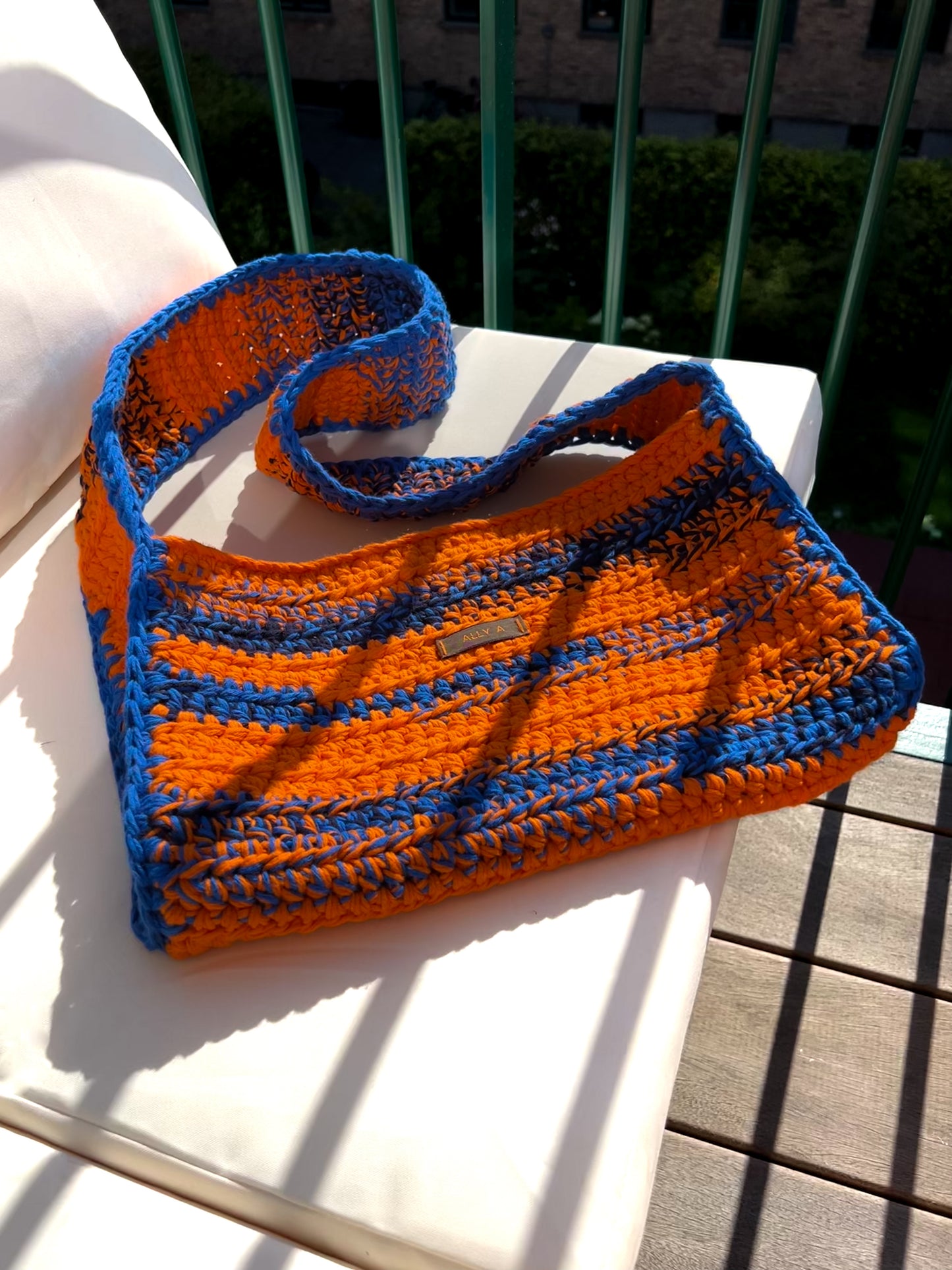 Cross-body BAG