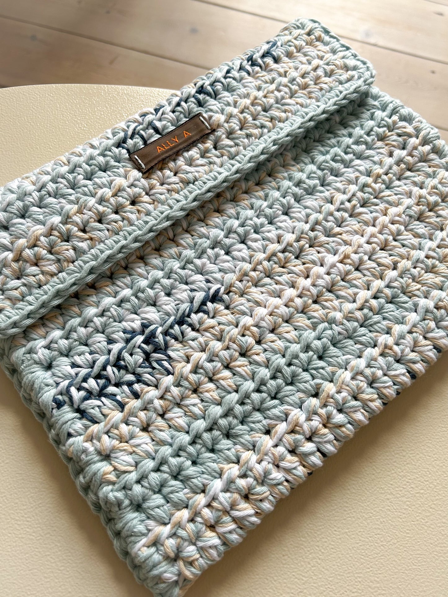Clutch // MADE-TO-ORDER