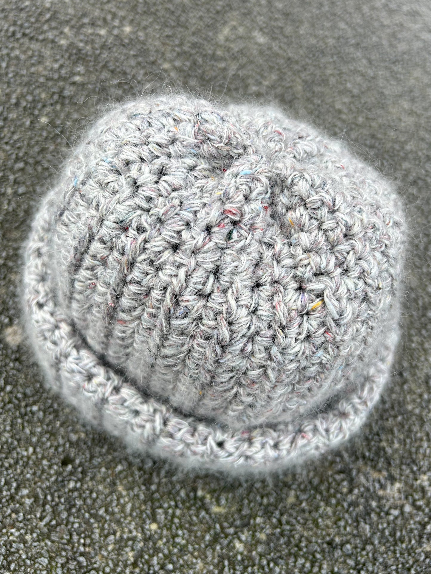 Hækleopskrift // "The Happy Hipster Hat"